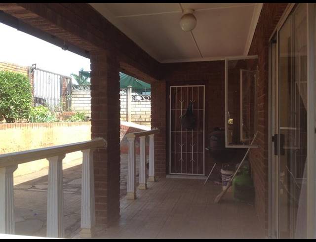 3 BEDROOM HOUSE FOR SALE IN WOODLANDS